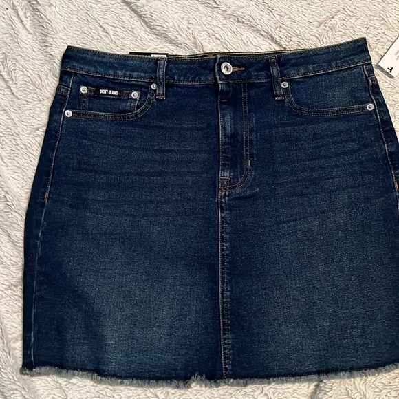 NWT DKNY Denim Skirt Size 12 - Picture 1 of 5